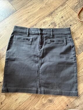 LOFT Black Mini Skirt with Front Zip Pockets